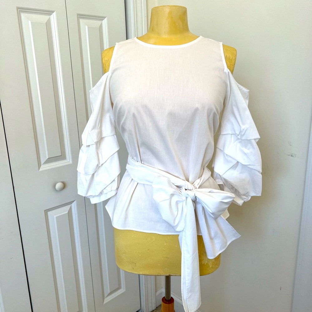 Cold shoulder Ruffle sleeve top